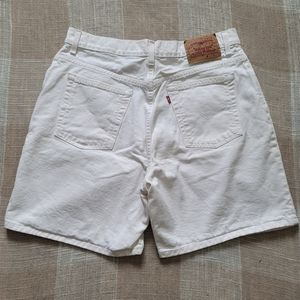 Vintage Red Tab Levi's White Denim Shorts